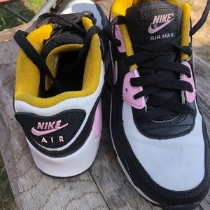 Nike air mags girls pink white and black with yellow Cushion